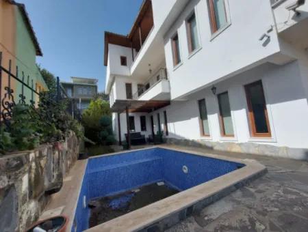 Ultra-Luxus-Villa Zum Verkauf Auf 400 M2 Grundstück In Barbarossa, Süleymanpasa, Tekirdag