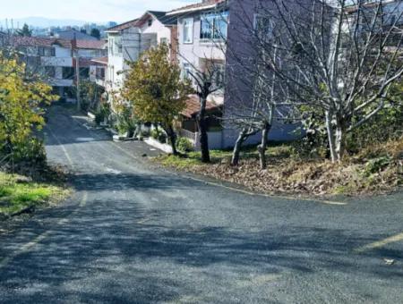 2 Plots Of Land For Urgent Sale 2 Detached Houses Suitable For Building Coupon Land